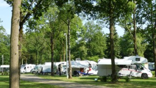 Camping Flaasbloem Chaam